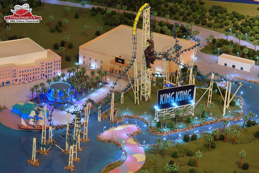 king-kong-roller-coaster-model-big.jpg