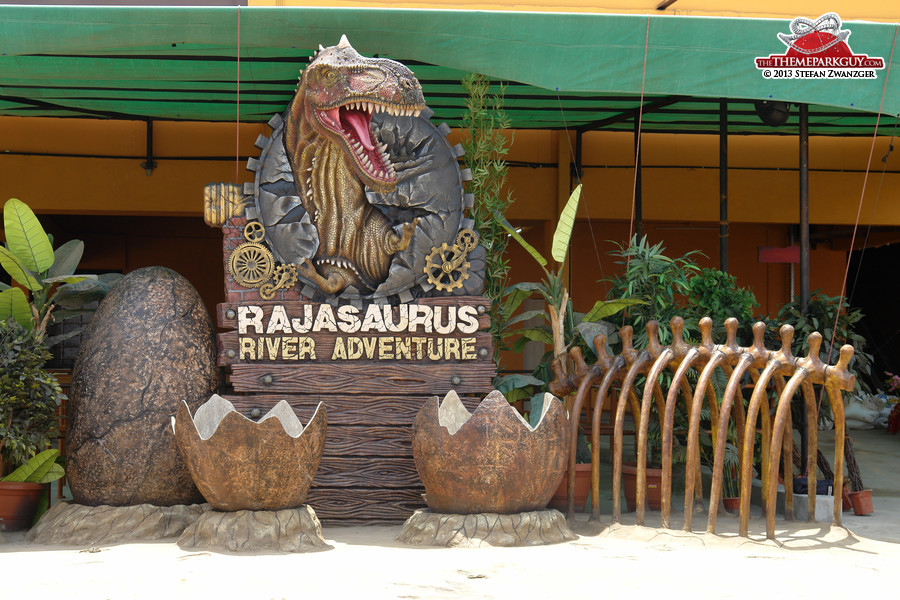 Rajasaurus River Adventure is a clone of Universal's Jurassic Park Ride