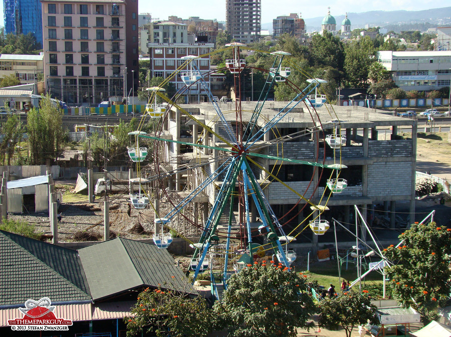 Bora observation wheel