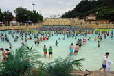 Caribbean Bay wave pool