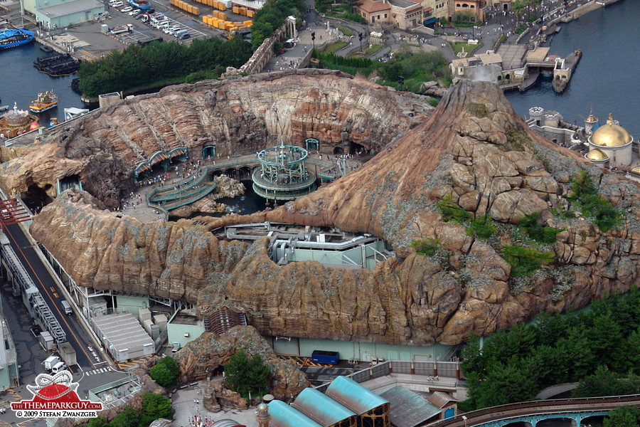 Closer look at the volcano structure