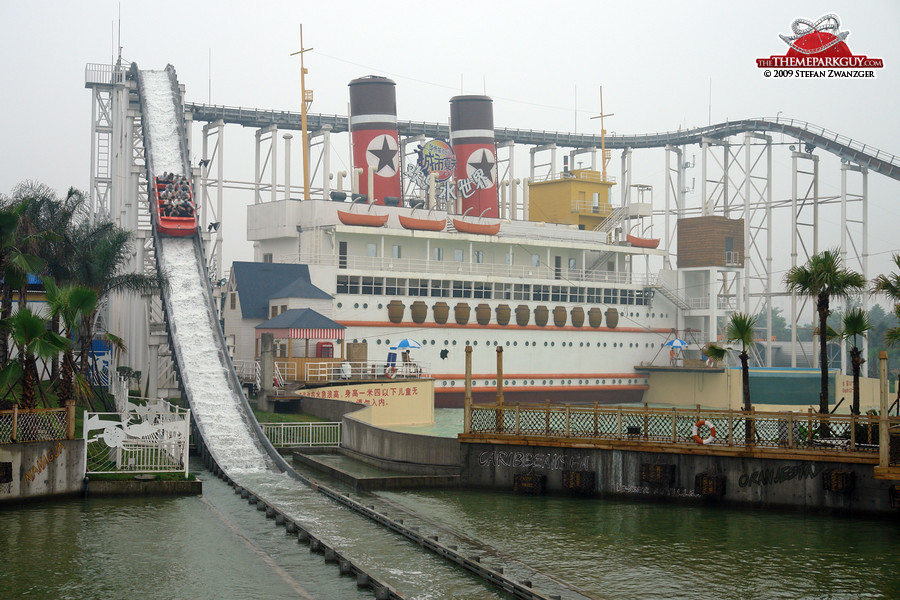 Shoot-the-Chutes ride with a super splash