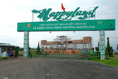 Happyland gate