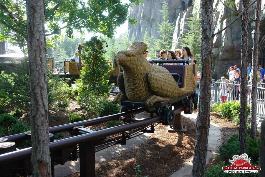 'Flight of the Hippogriff' family coaster