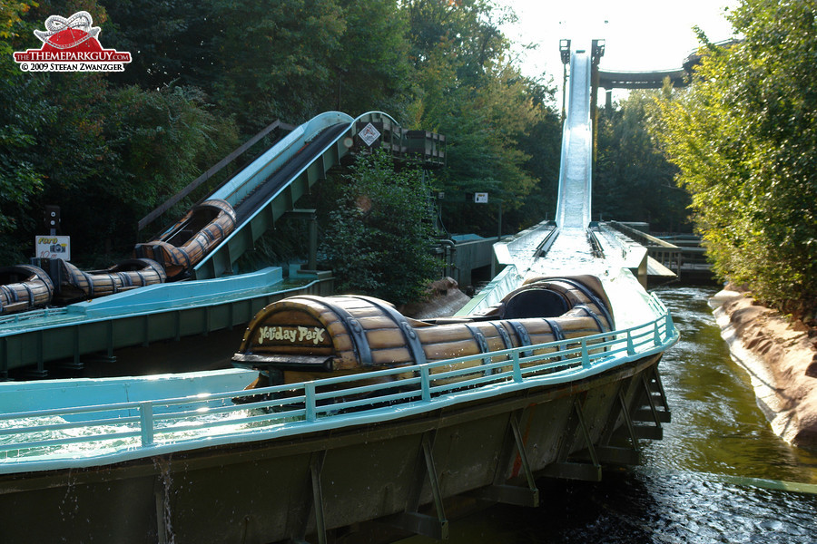 Log flume ride