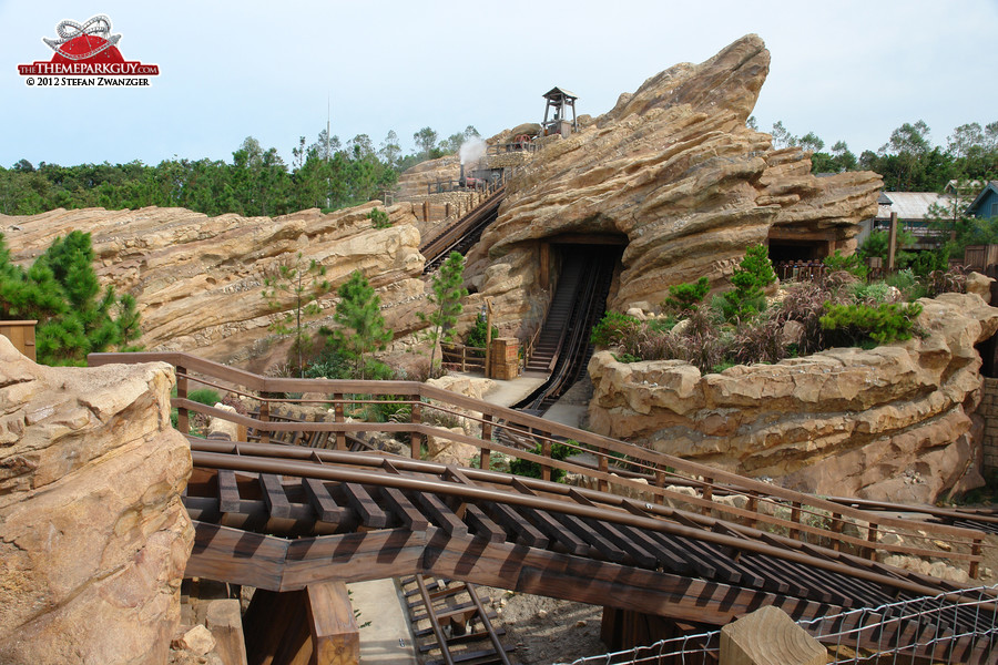 Grizzly Gulch roller coaster