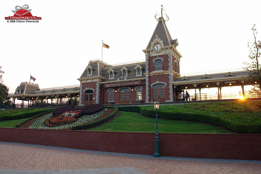 Hong Kong Disneyland entrance