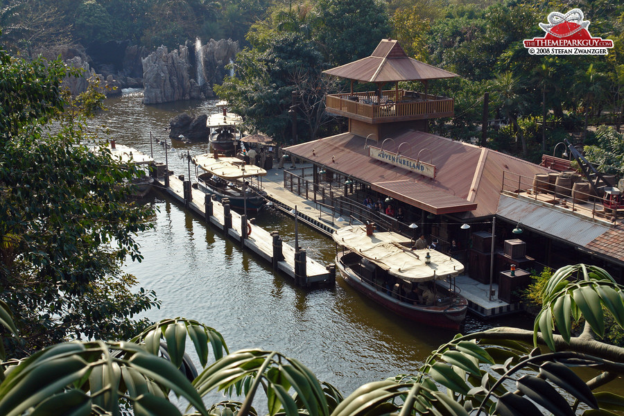 Jungle Cruise loading station