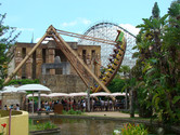 Swingboat, mummy building, coaster