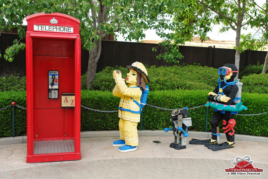 Lego telephone box
