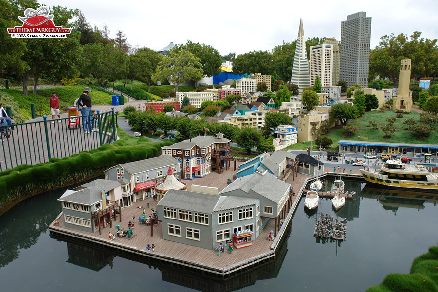 San Francisco made of Lego bricks