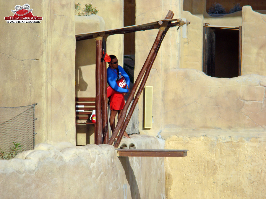 Lost Paradise of Dilmun life guard