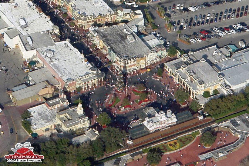 Entrance and Main Street