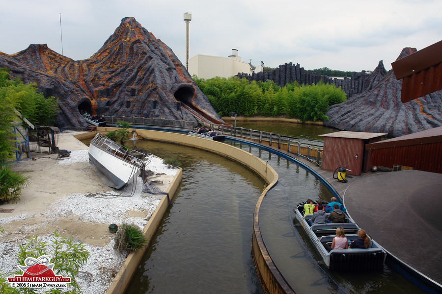 Bermuda Triangle flume ride