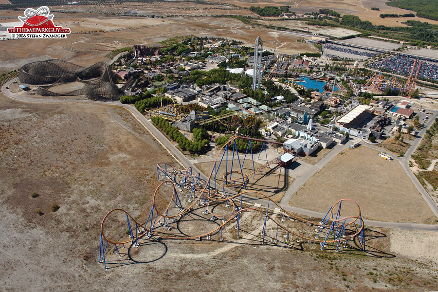 Parque Warner Madrid from the helicopter