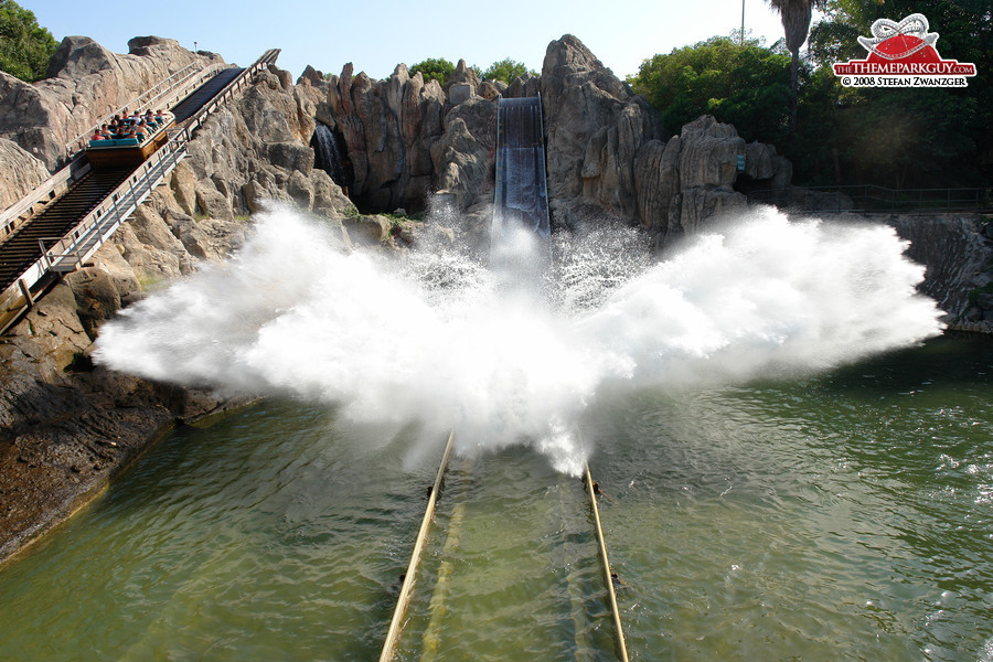 Water splash ride