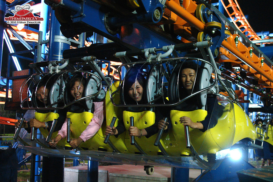 Pyongyang fun fairs photos by The Theme Park Guy Pyongyang fun fairs photos by The Theme Park Guy