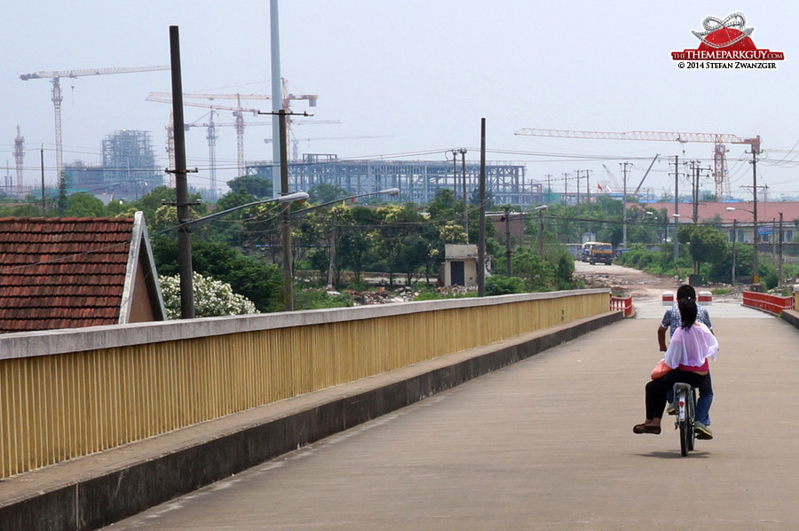 Construction: 'Roaring Rapids' on the left, 'Pirates of the Caribbean' on the right