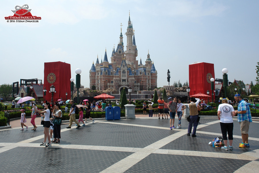 Shanghai Disneyland castle: Cinderella's Tower of Terror