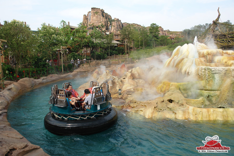 Roaring Rapids river rafting ride