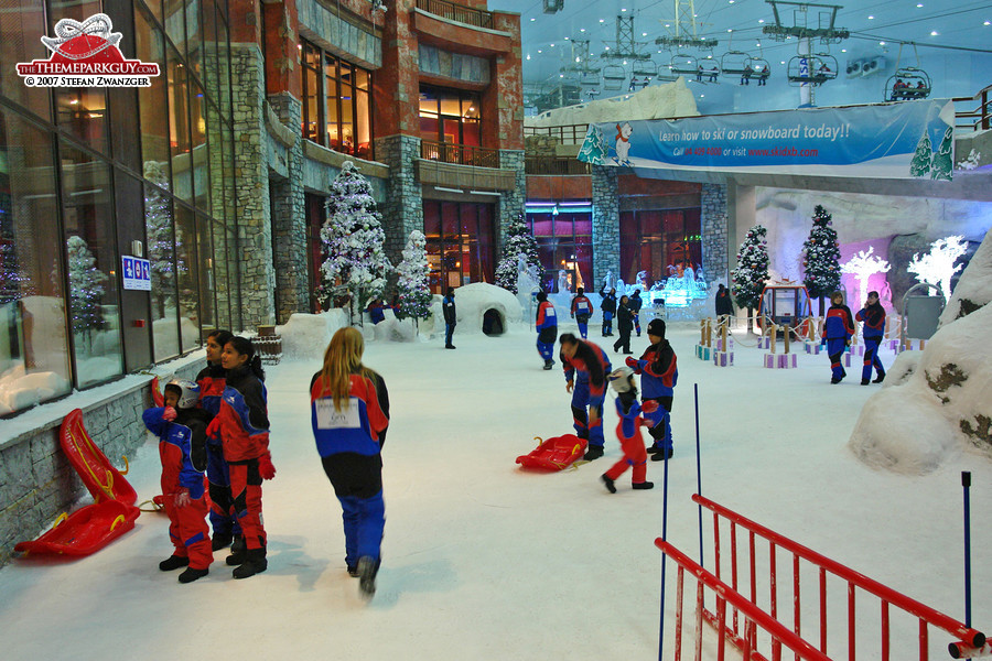 Ski Dubai visitors