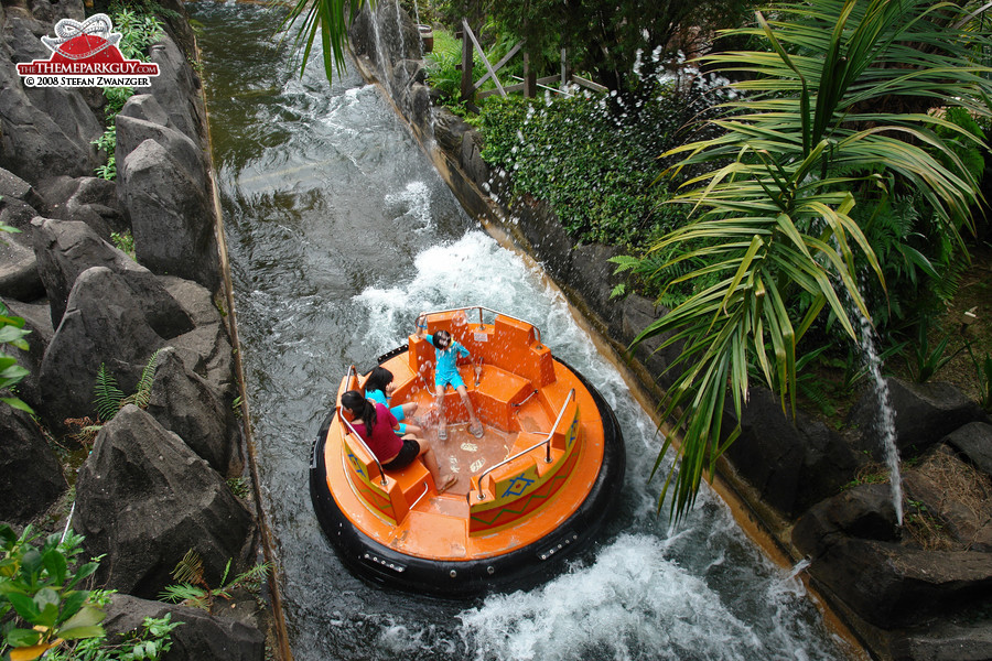 River rapids ride