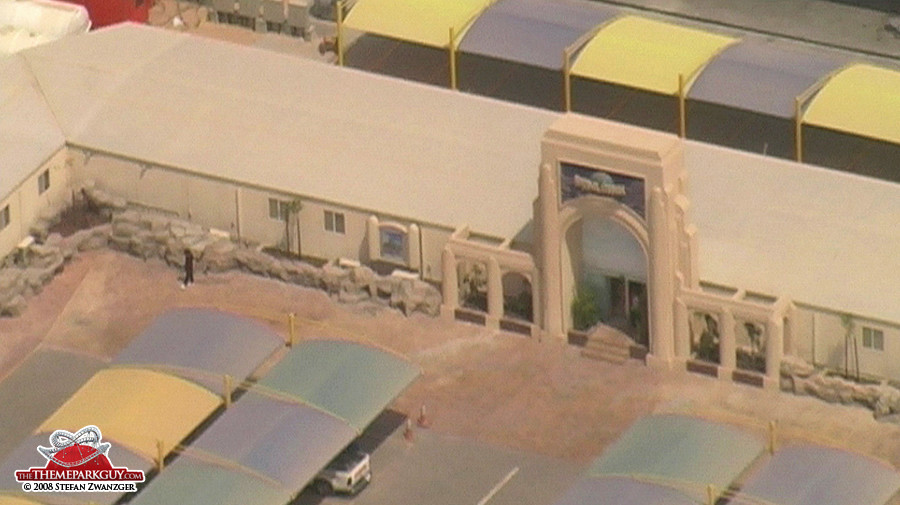 Site office Universal gate from above