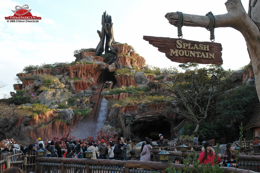 Splash Mountain log flume ride