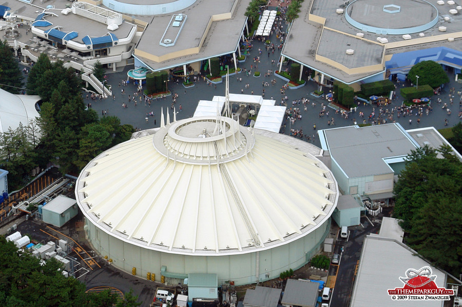 Space Mountain, Tokyo Disneyland