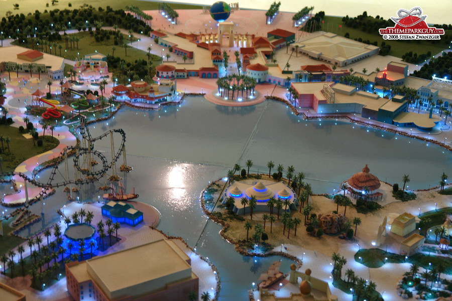Model of the Universal Studios Dubailand lake