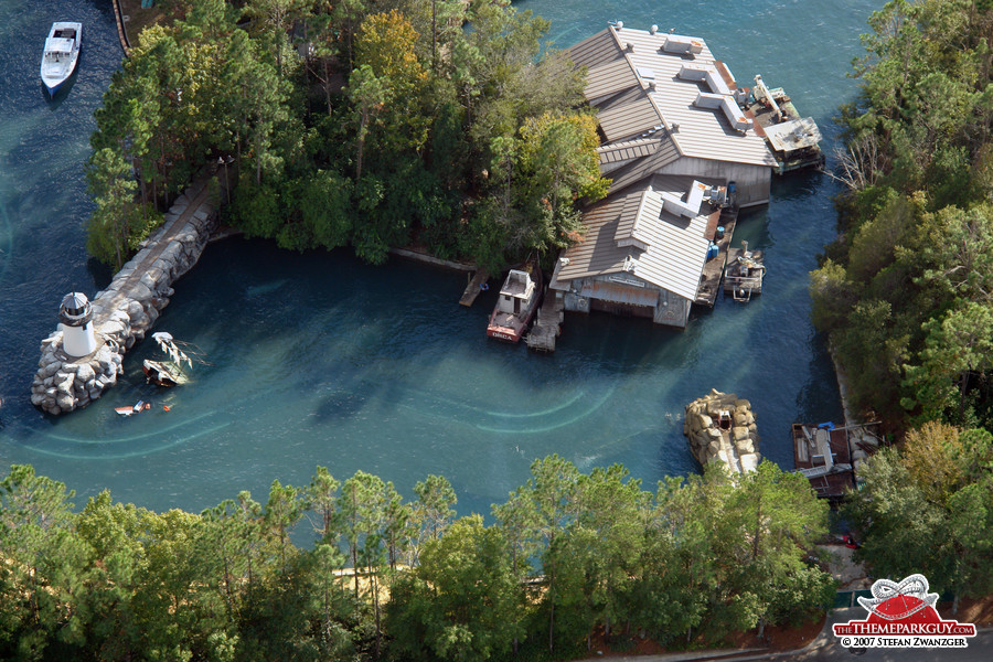 Submerged 'Jaws' ride track