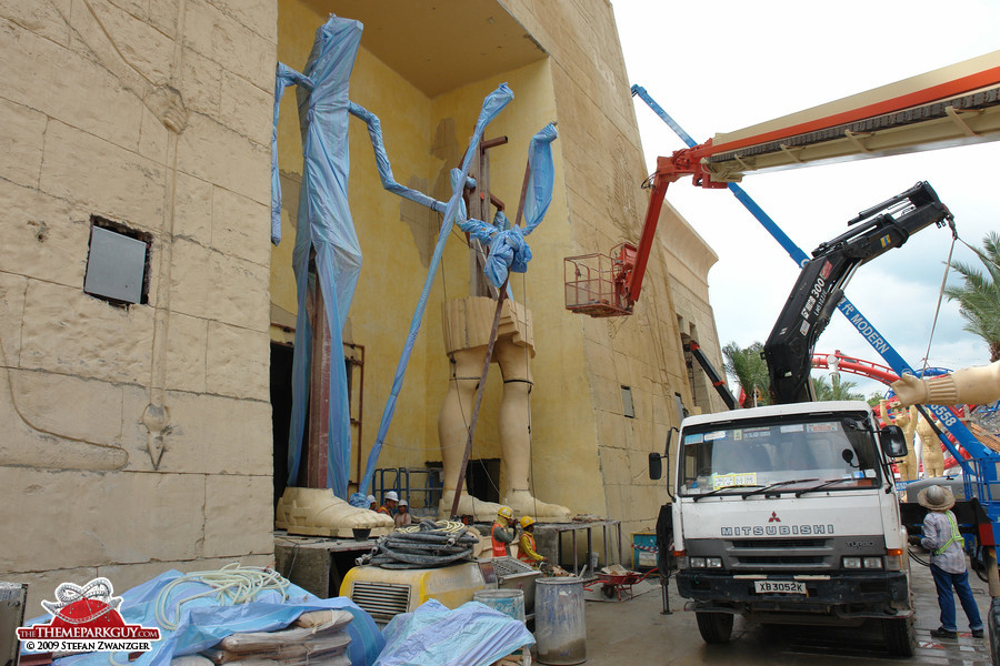 Mummy statues under construction