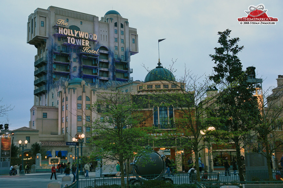 The Hollywood Tower Hotel is an indoor drop tower