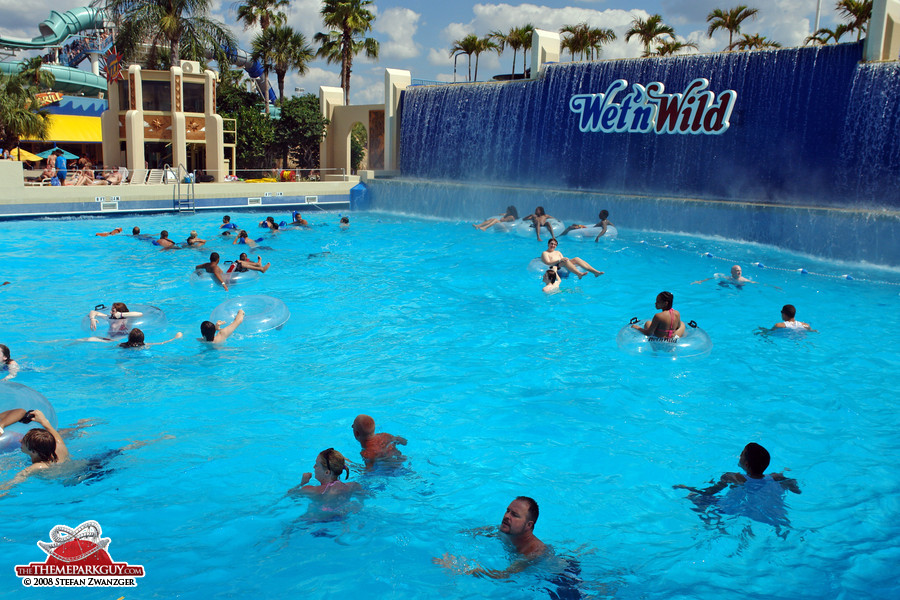 Harmless wave pool