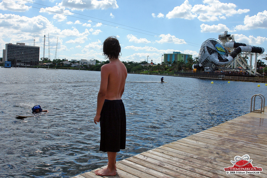 Wakeboard facility