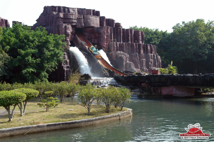 Flume ride plunge