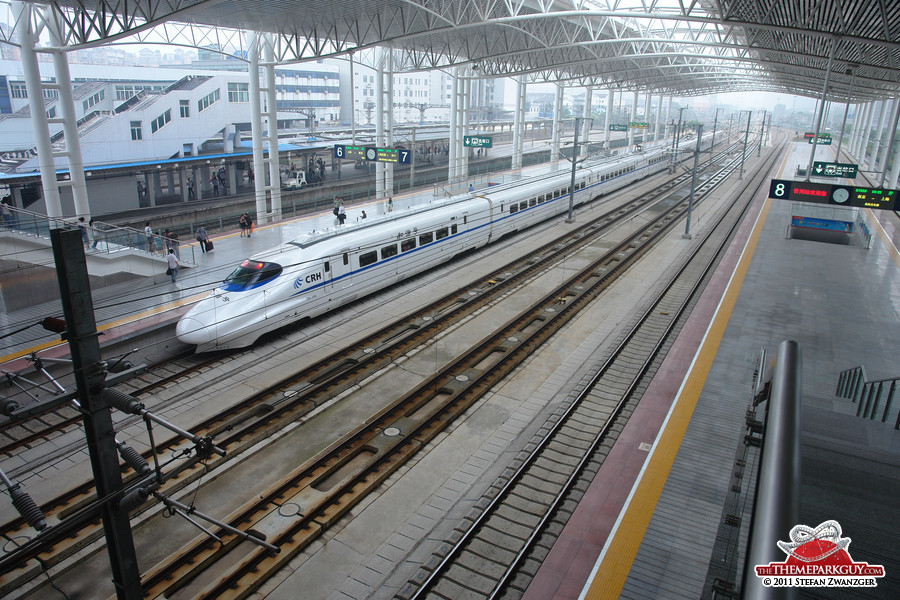 Chinese high-speed train that brings you from Shanghai to Changzhou